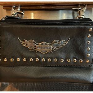 Harley Davidson women’s purse.  Gently used, in excellent condition.